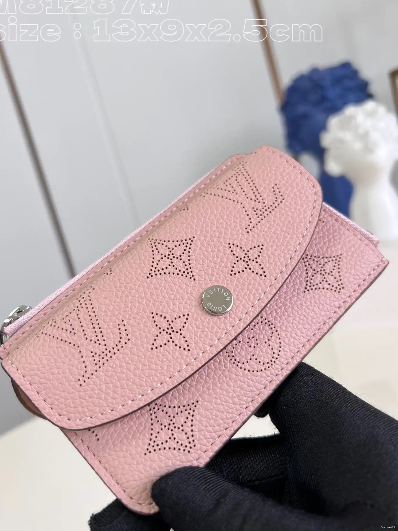 RECTO LOUIS VERSO HOLDER VUITTON CARD 0424